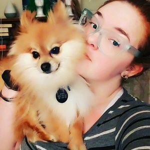 Meet your Posher, Kayla